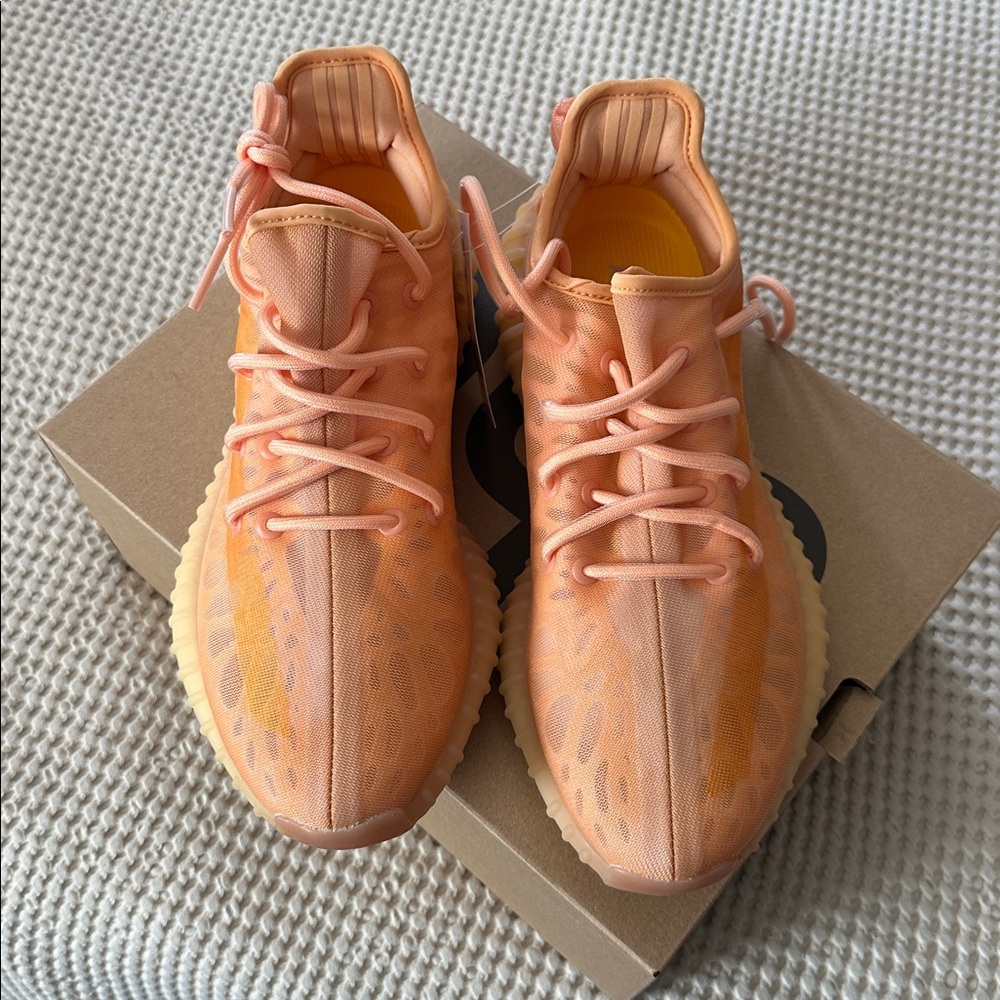 Yeezy Boost 350 V2 Made by Adidas